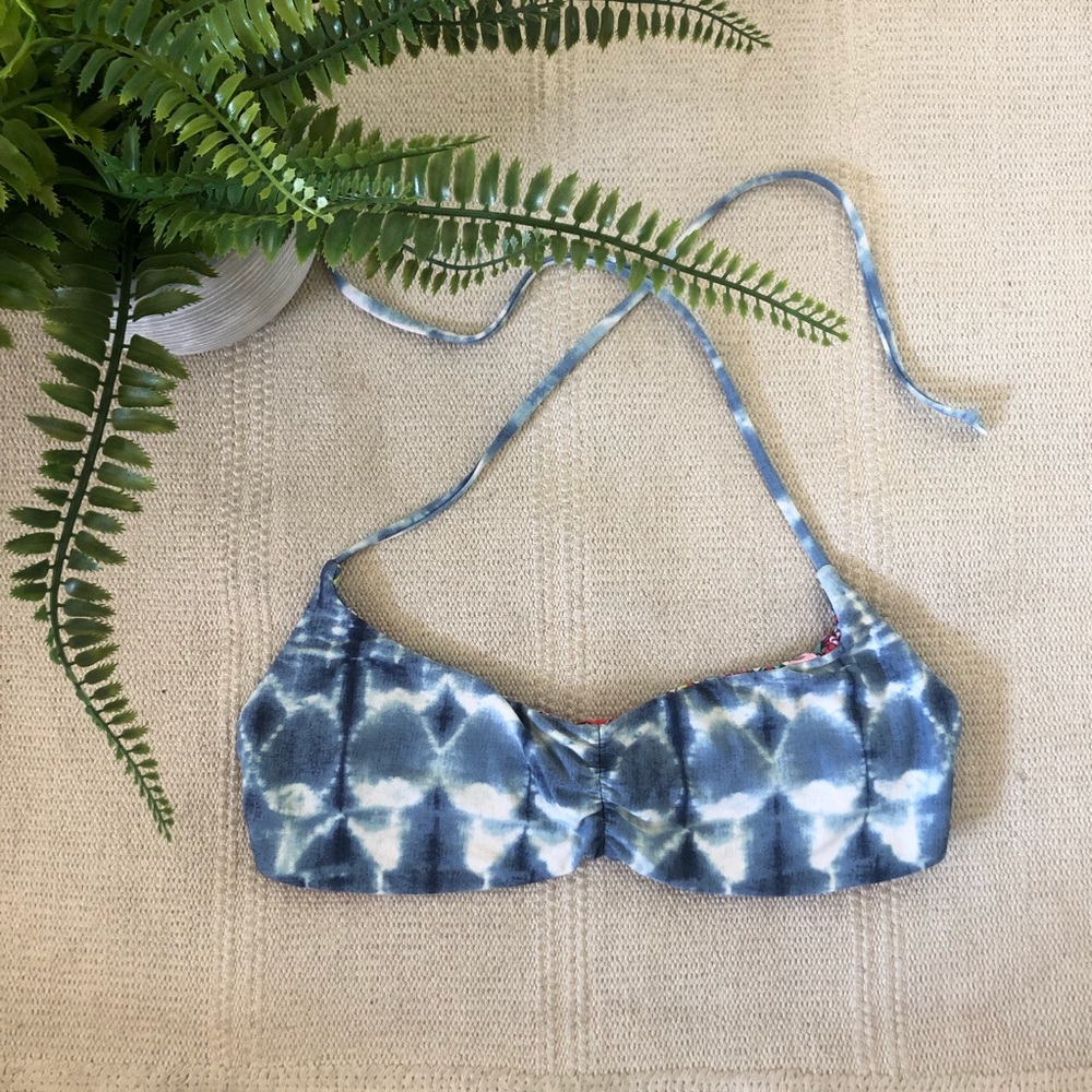 Billabong bikini top reversible